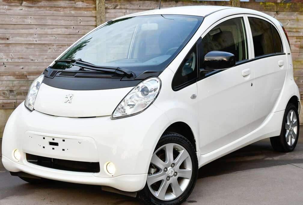 Peugeot iOn 16.5 kWh *AC*Bluetooth*New*