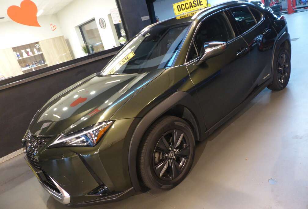 Lexus UX 250h 2.0i FWD Business Line