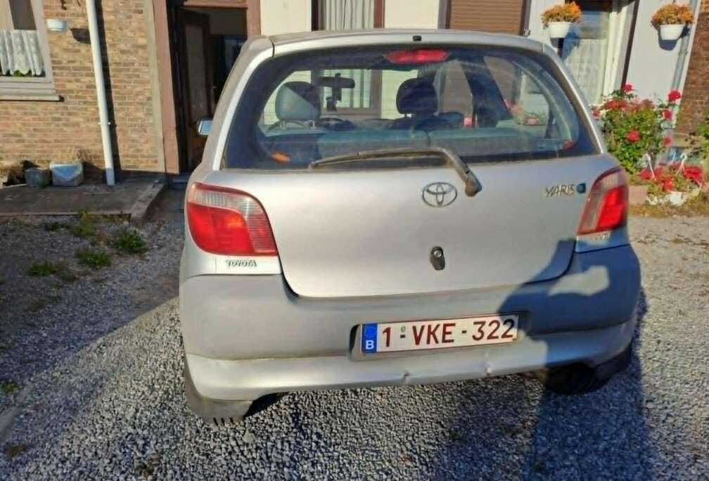 Toyota 1.0i 16v Linea Luna