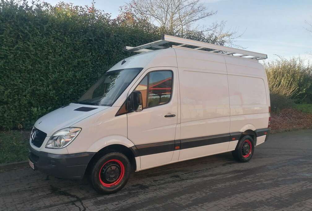 Mercedes-Benz 313 2.1 CDI A2H2