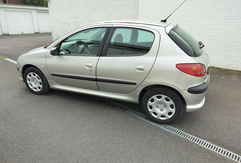 Peugeot 207 1.4i Premium