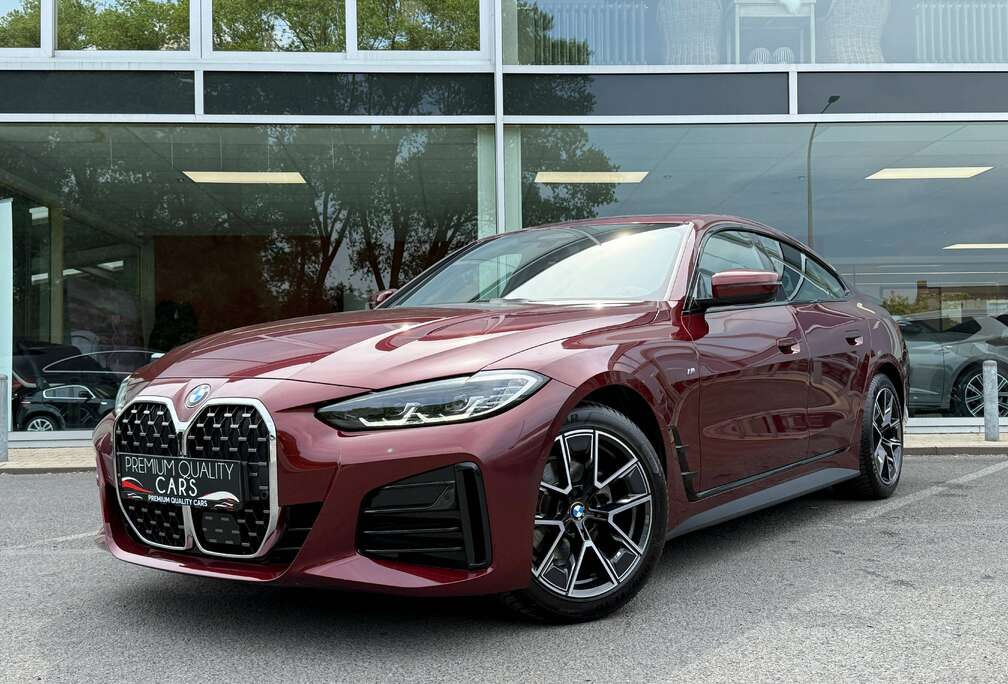 BMW M PACK / CARPLAY / HEAD UP / ZETELVERWARMING / WIDESCREEN / HARMAN KARDON /