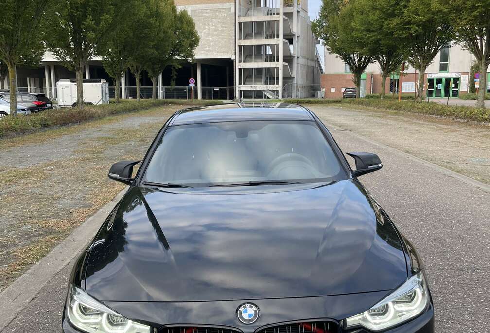 BMW 318i Touring Aut. M Sport