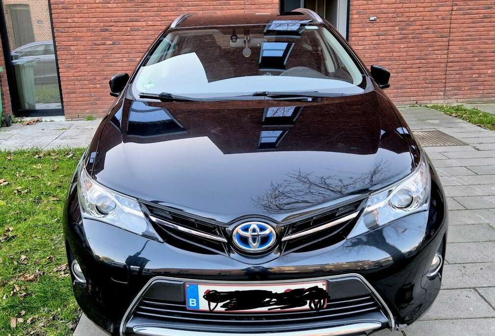 Toyota SW HEV 1.8i HSD Dynamic CVT