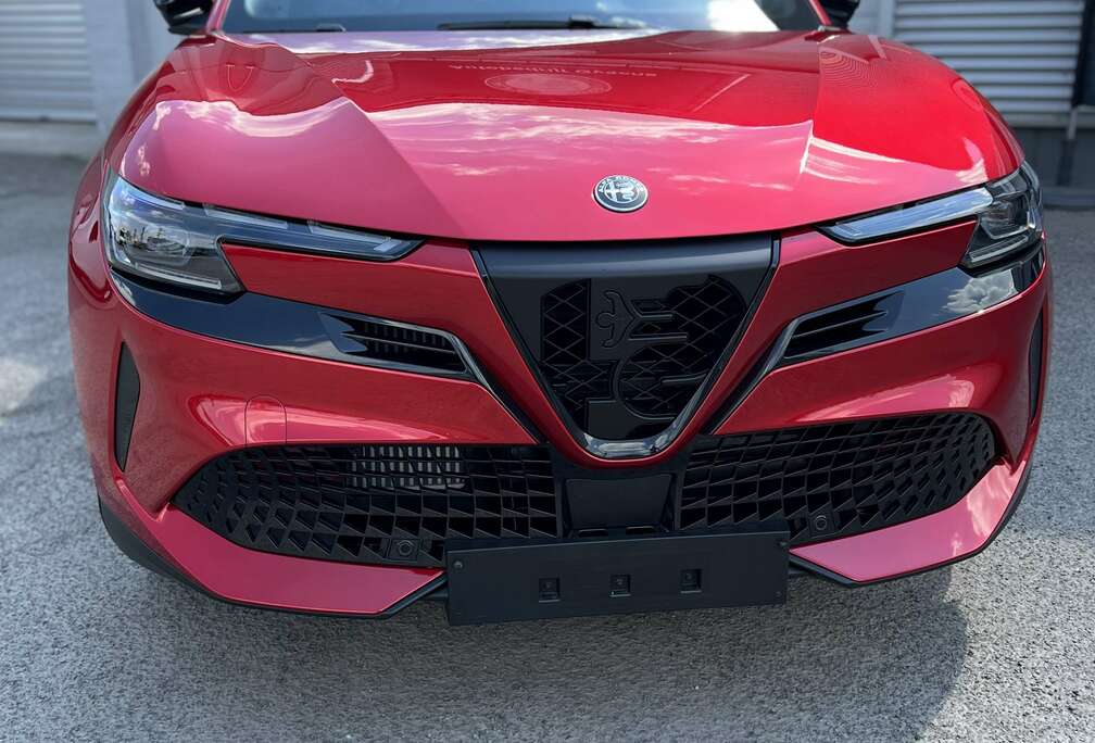 Alfa Romeo Junior 1.2 Turbo Hybrid Ibrida Speciale