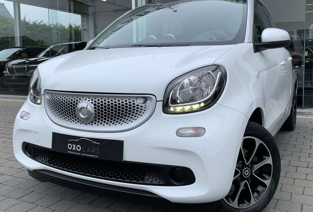 Smart 1.0i PASSION / Toit Pano / Clim Auto / Cruise / Bluetooth / GARANTIE