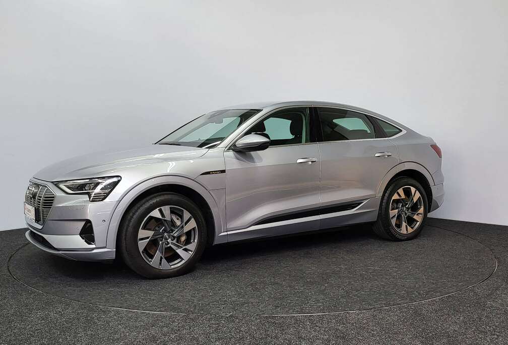 Audi E-Tron 95 kWh 55 Quattro | 2020 | 78.377 km | Head Up | SoH Beschikbaar | Cruise | Led | Navi | Camera | Luchtvering