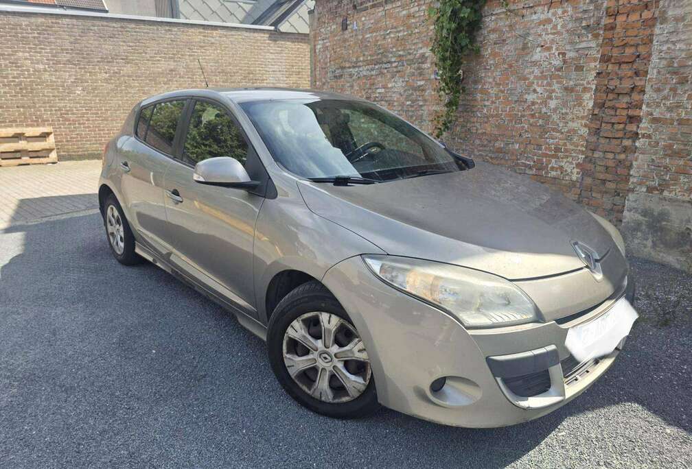Renault III 1.5 dCi/ AN 2009/AIRCO.../1 ÈRE MAIN/BCP DE KM/EXPORT OU GARAGE