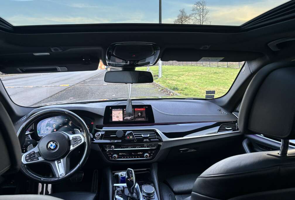 BMW d touring /I/M pack Full Harman/Keyless/ Pano/Adap