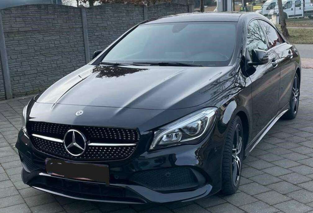 Mercedes-Benz CLA 180 7G-DCT AMG Line