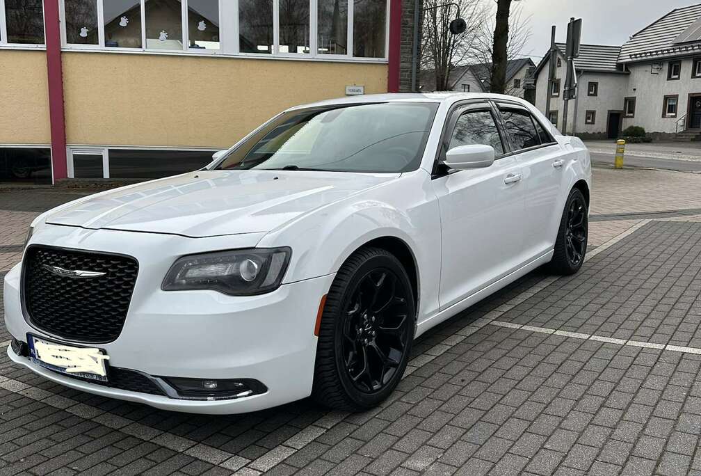 Chrysler Chrysler 300S RWD