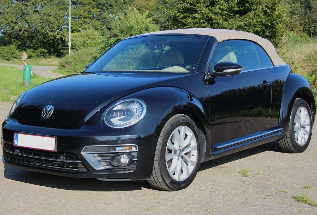 Volkswagen Beetle Cabriolet 2.0 CR TDi Design DSG