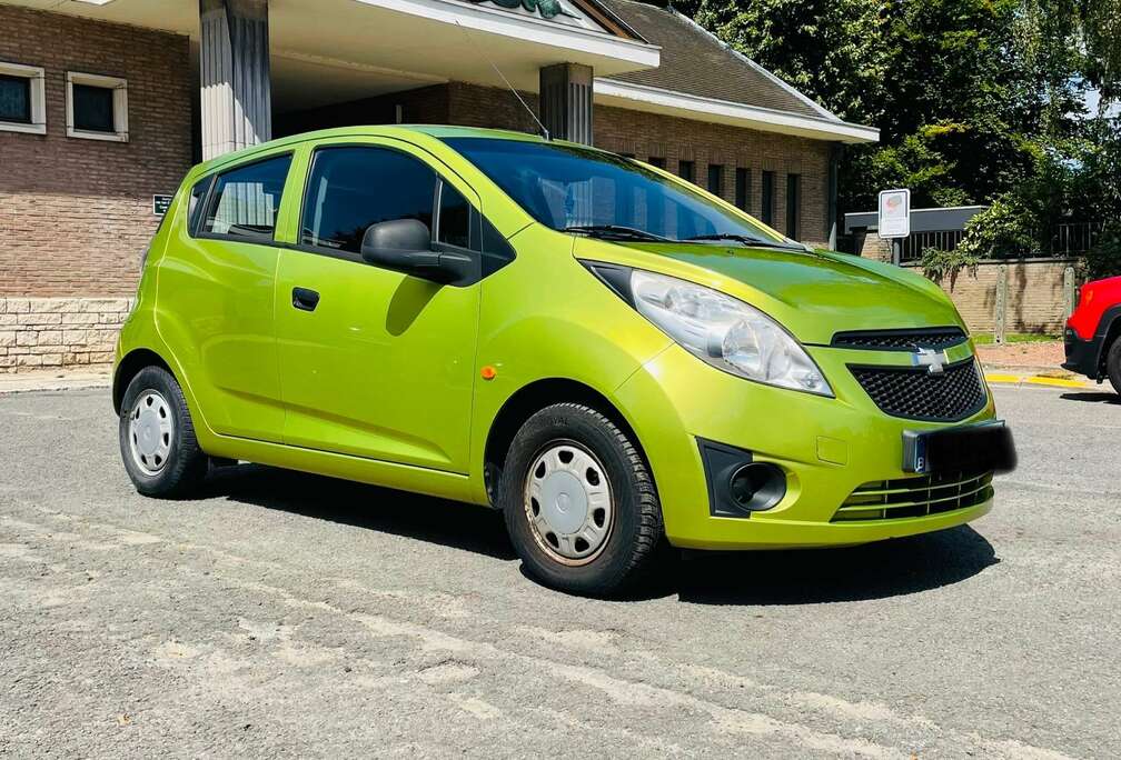 Chevrolet 1.0i