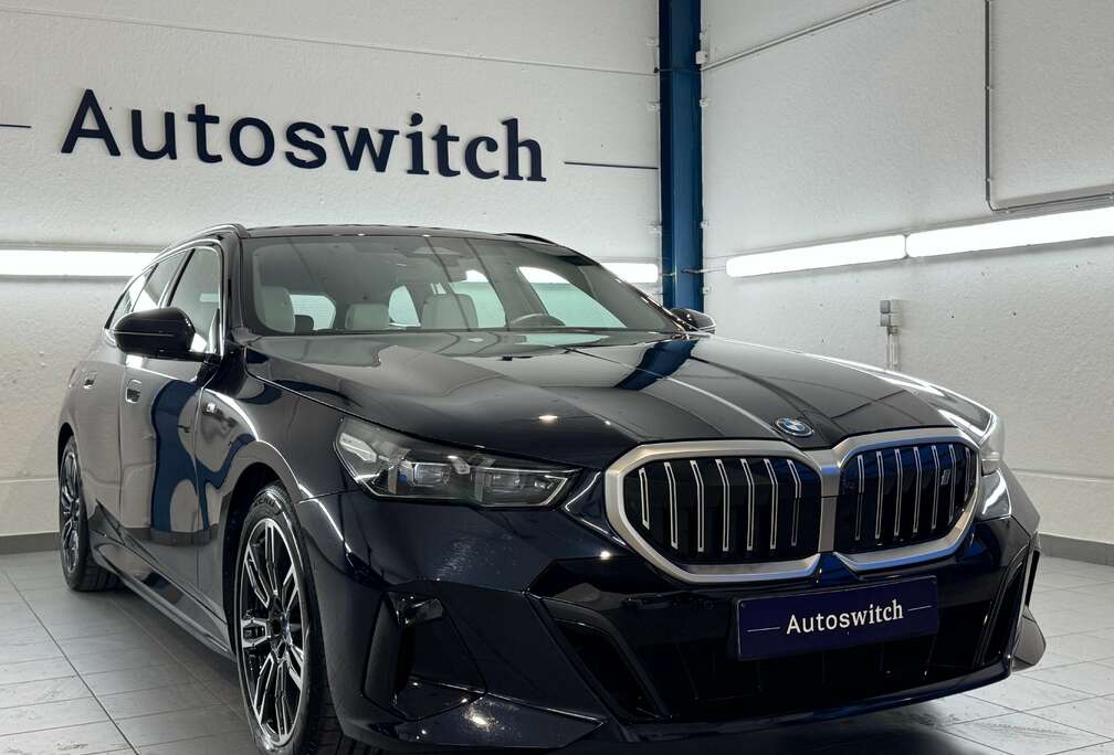 BMW eDrive40 Touring - M Sport/HeadUp/Trekh/DrivAss+/