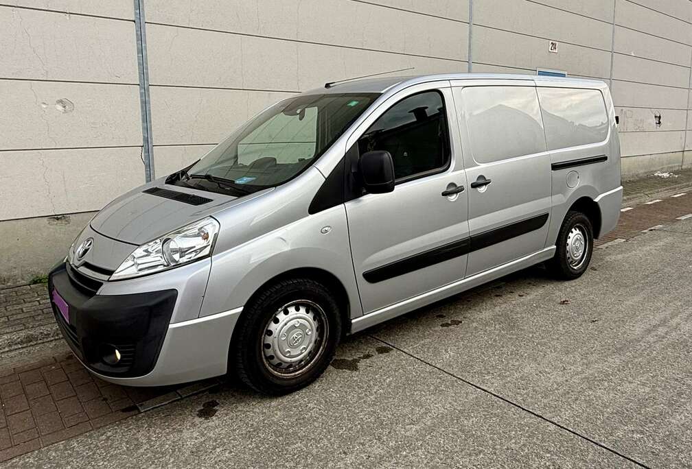 Toyota 2.0 D VAN Airco, GPS, Camera