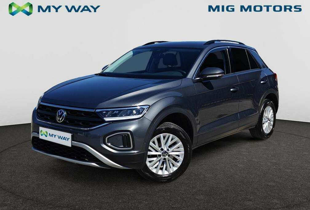 Volkswagen Life Business 1.0 TSI (110 pk) /// Achteruitrijcamera /// Zetelverwarming vooraan /// Apple Carplay & Android Auto ///