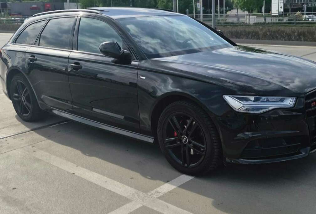 Audi AVANT 2.0 TDI  ultra Black édition