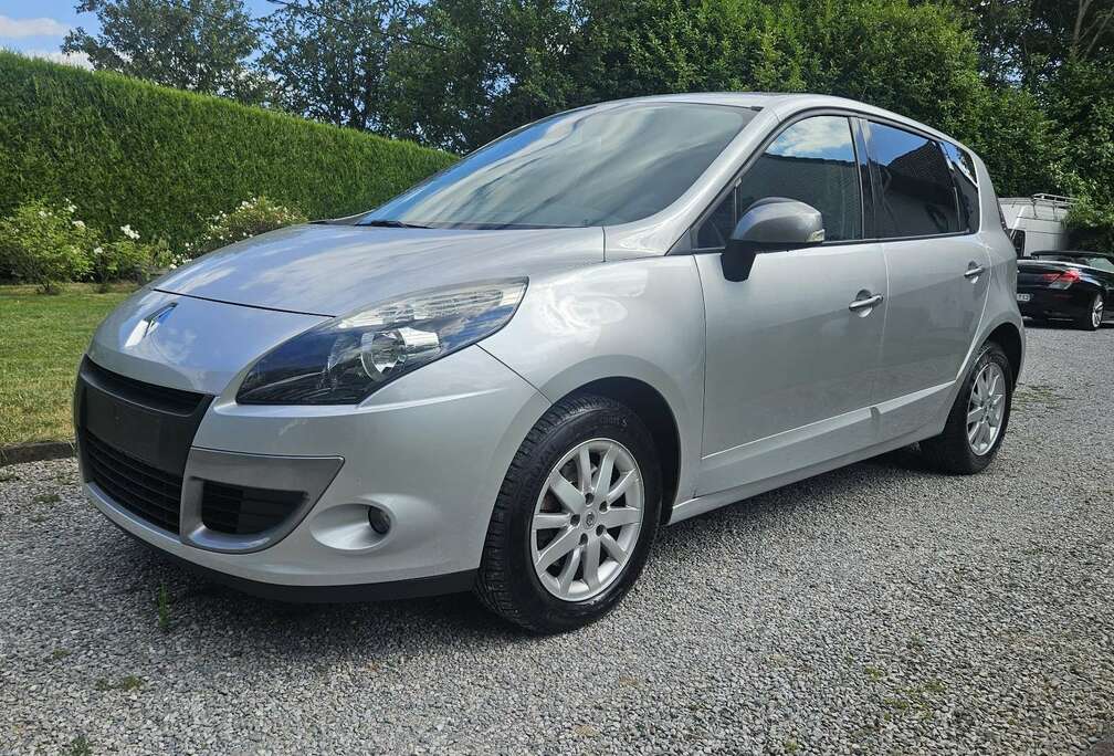 Renault Scenic 1.5 dCi Privilège FAP EDC