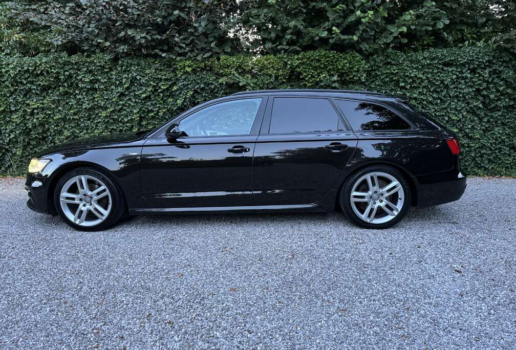 Audi A6 Avant 2.8i V6 FSI Quattro S line S tronic