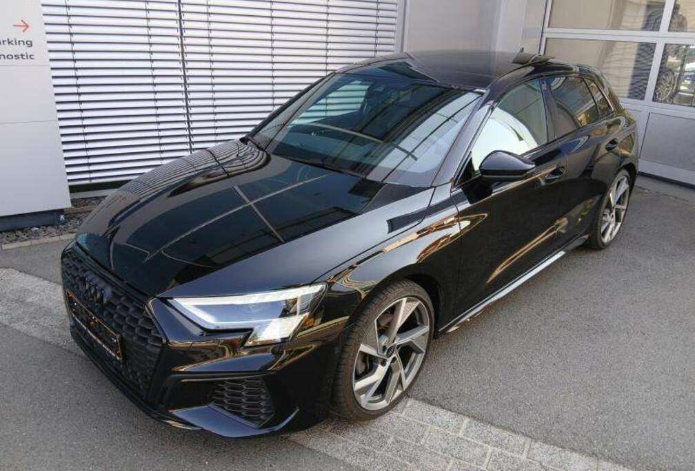 Audi Sportback S-Line 40 TDI quattro s-tronic