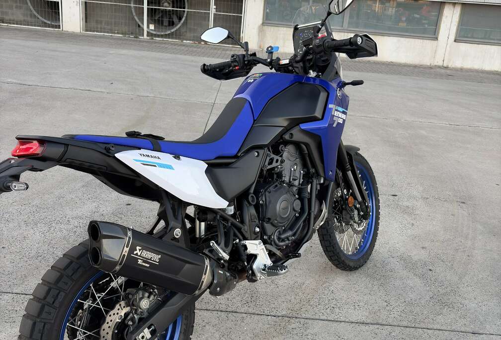 Akrapovic