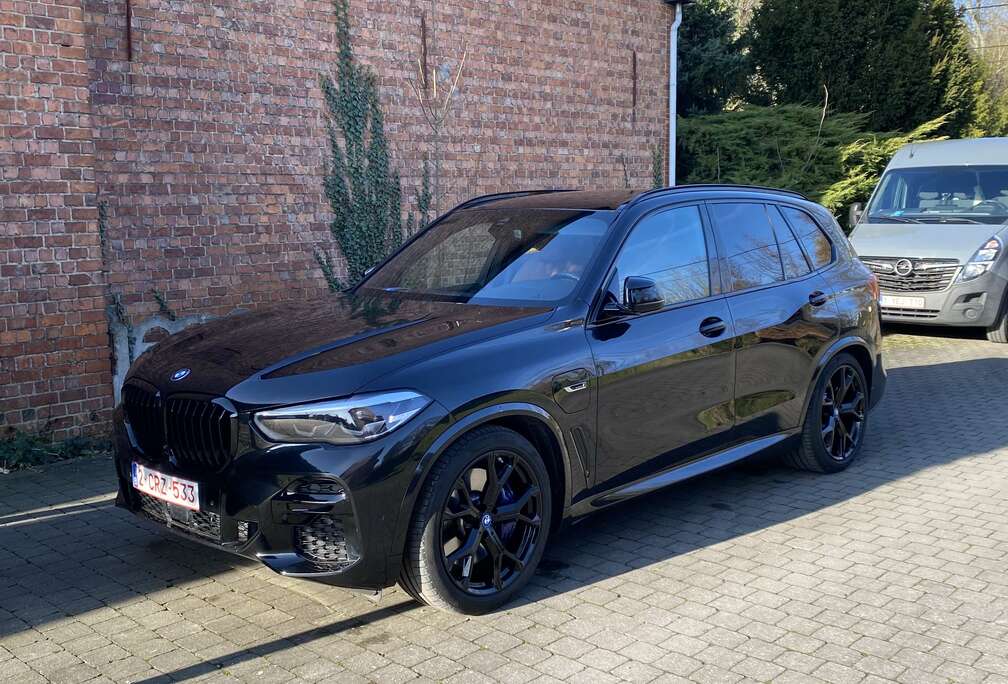BMW X5 xDrive45e