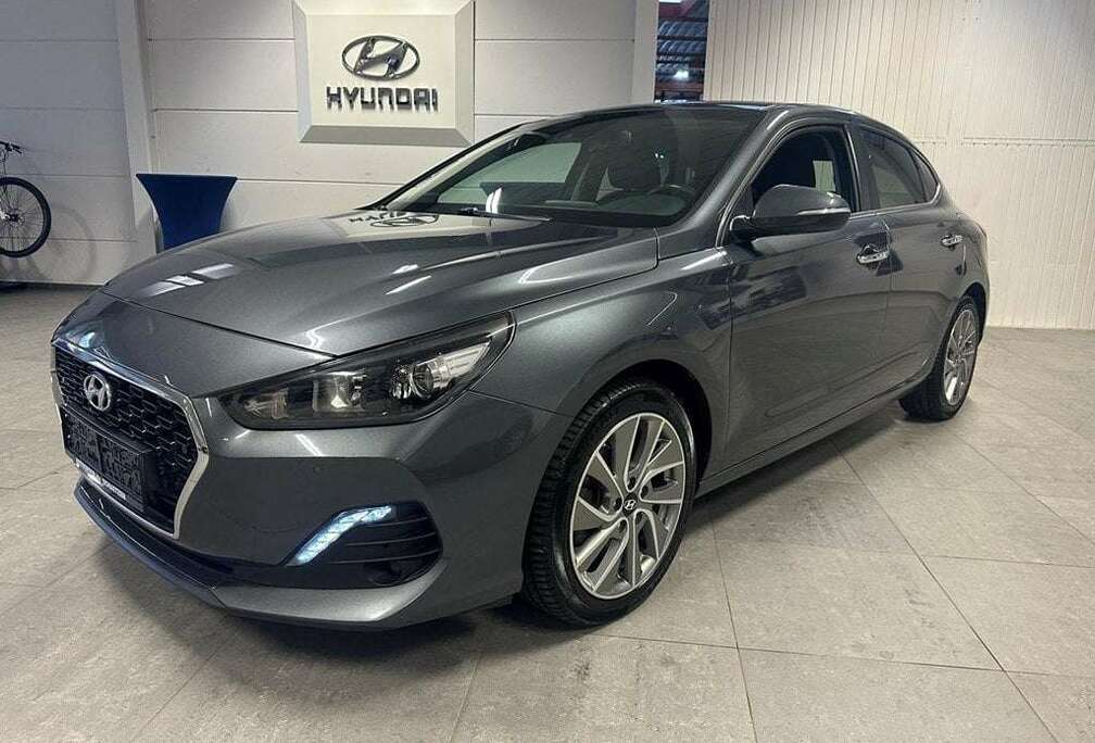 Hyundai Fastback: 120pk Benzine + Garantie