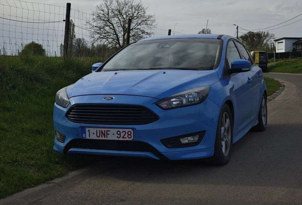 Ford 2.0 TDCi Ford Performance Pack - Iceberg Blue