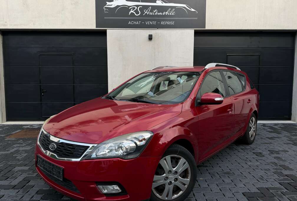 Kia Cee\'d SW 1.6 CRDi CILM/DA/AUX/ EXPORT / MARCHAND