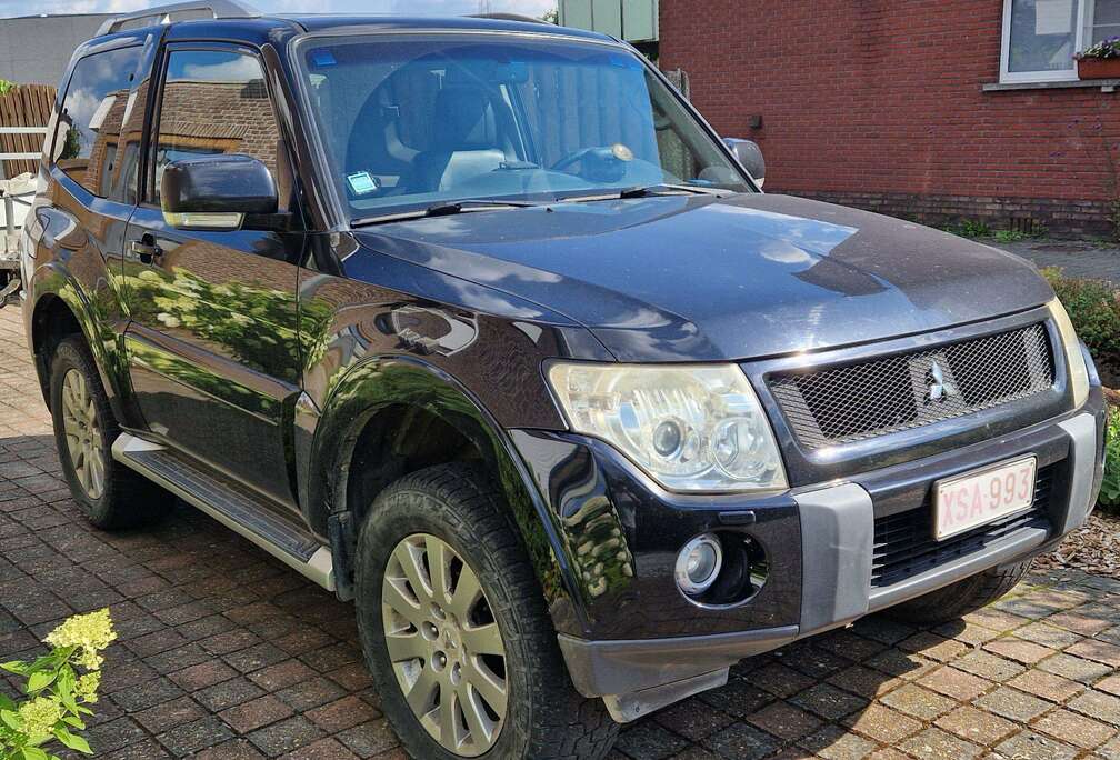 Mitsubishi Pajero 3.2 DI-D Automatik Instyle