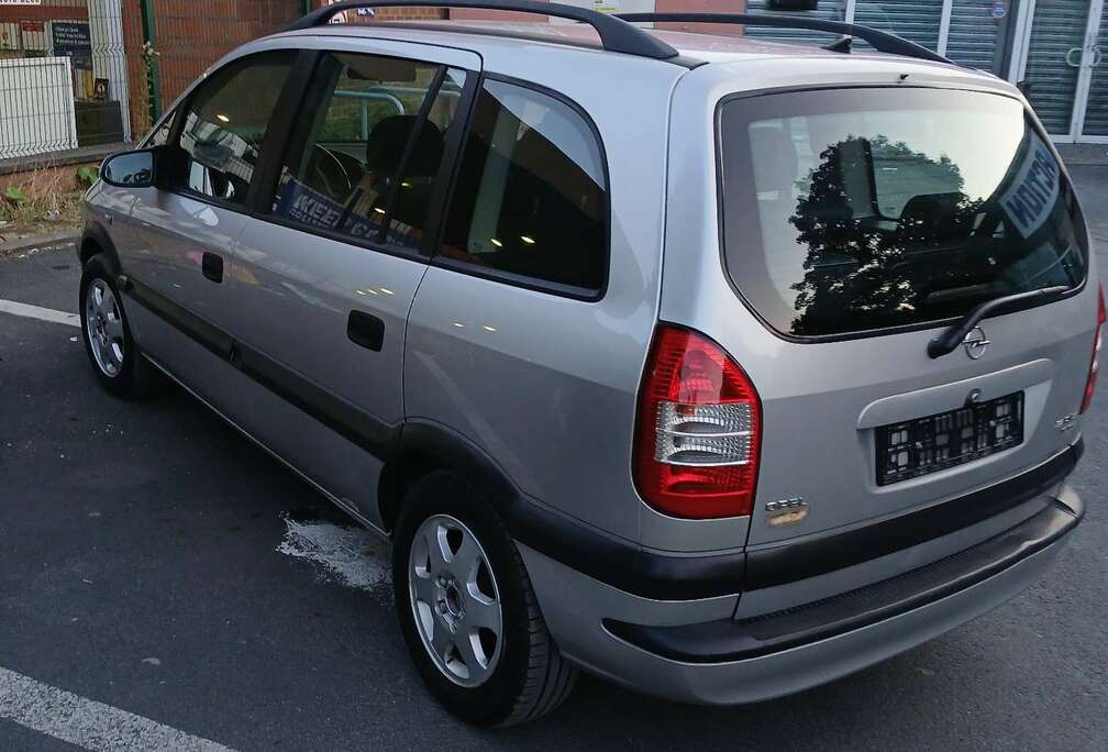 Opel 1.8i XE 16v Comfort