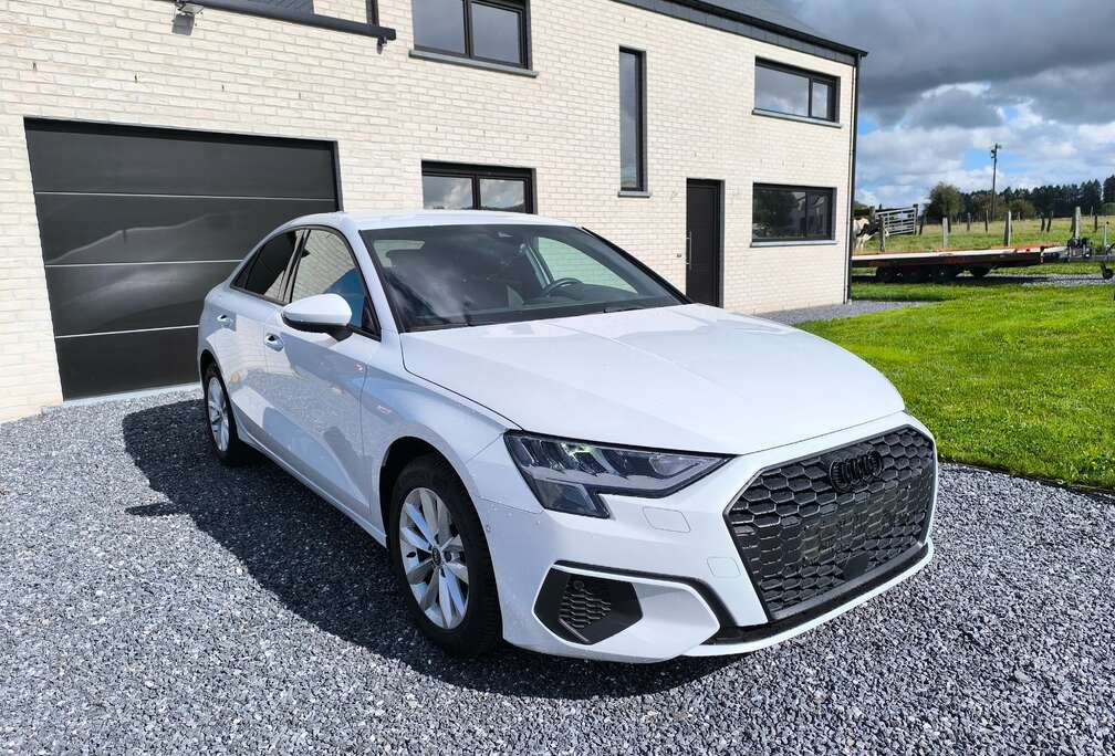 Audi 1.0 tfsi 30 Attraction