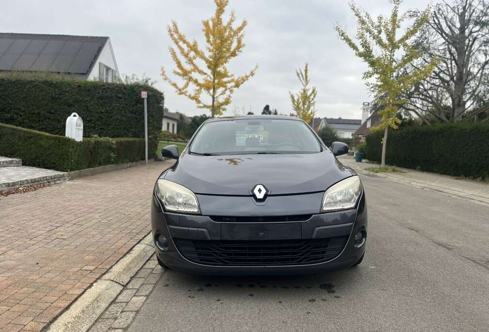 Renault 1.6i TomTom Edition