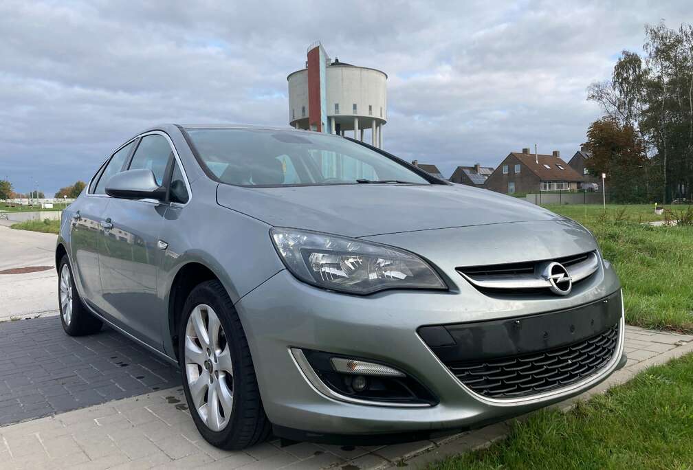 Opel Astra 1.6 Automaat NIEUWE DISTRIBUTIERIEM