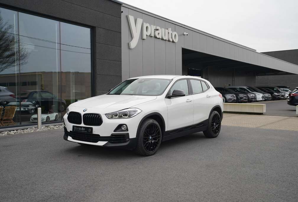 BMW X2 1.5i Automaat sDrive18 Blackline Navigatie Camera Ledlampen Dab Elektrische koffer enz..