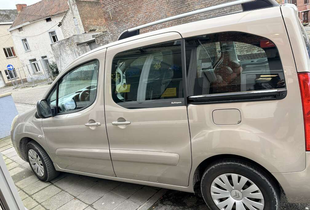 Citroen 1.6 HDi Multispace   3000€