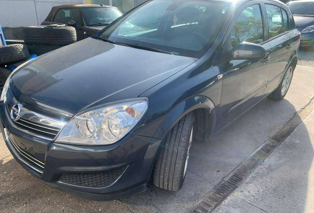 Opel Astra 1.4i Cosmo
