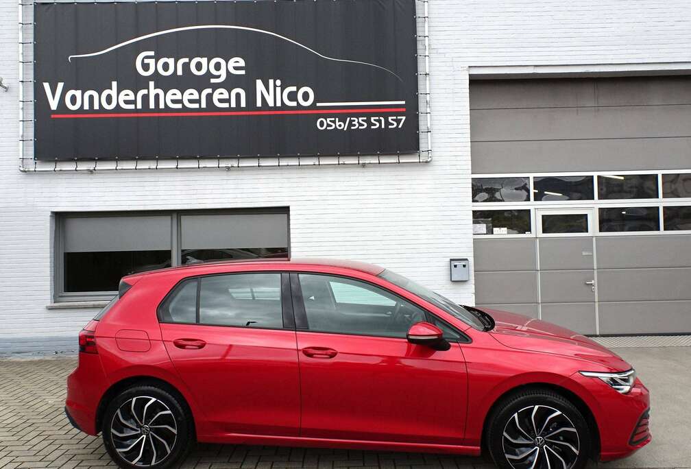 Volkswagen VIII 1.5TSi Life VIRTUAL,CAMERA,CARPLAY,ADAPT. CRUISE,FULL LED,SFEERVERLICHTING,PDC V+A,NAVI,DAB,ALU 17\