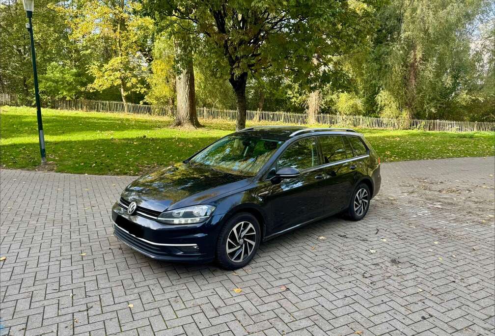 Volkswagen Golf 1.6 CR TDi  Édition Spéciale Joine