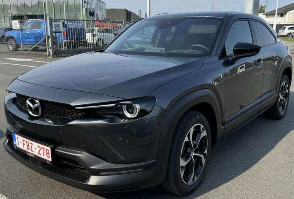 Mazda e-SKYACTIV R-EV MAKOTO PLUS Plug in