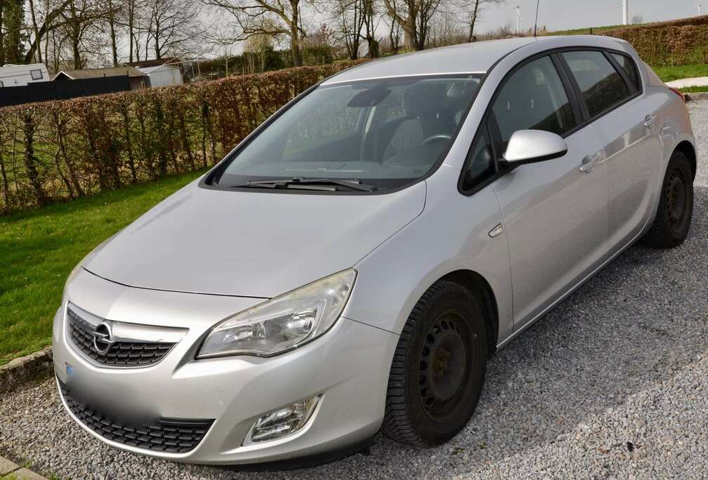 Opel Astra 1.3 CDTi ecoFLEX Cosmo Start