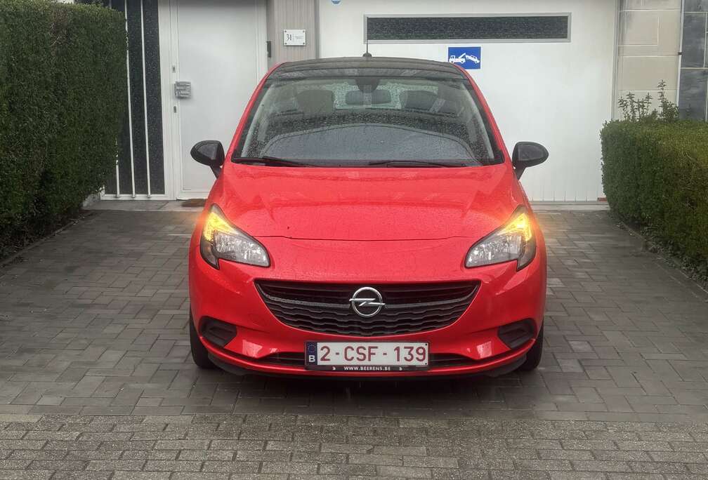 Opel Black Edition 1.2