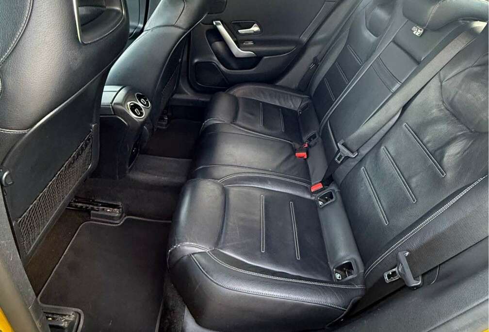 Mercedes-Benz (EU6AP)