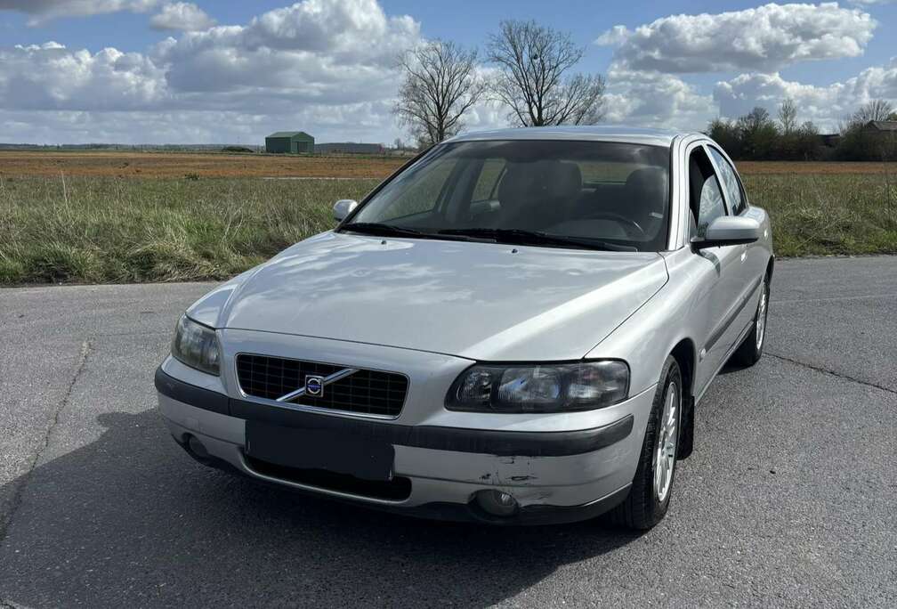Volvo 2.4 Turbo - D Elegance (16J)