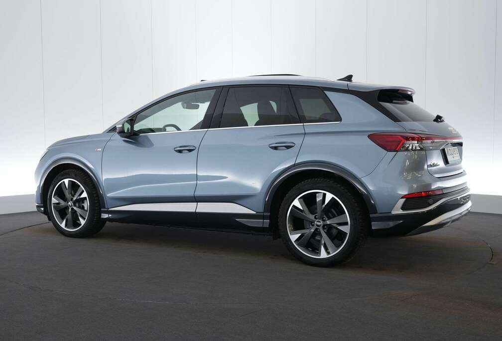 Audi 82 kWh 45 Corporate S-Line LEDER/STOF LED GPS PDC