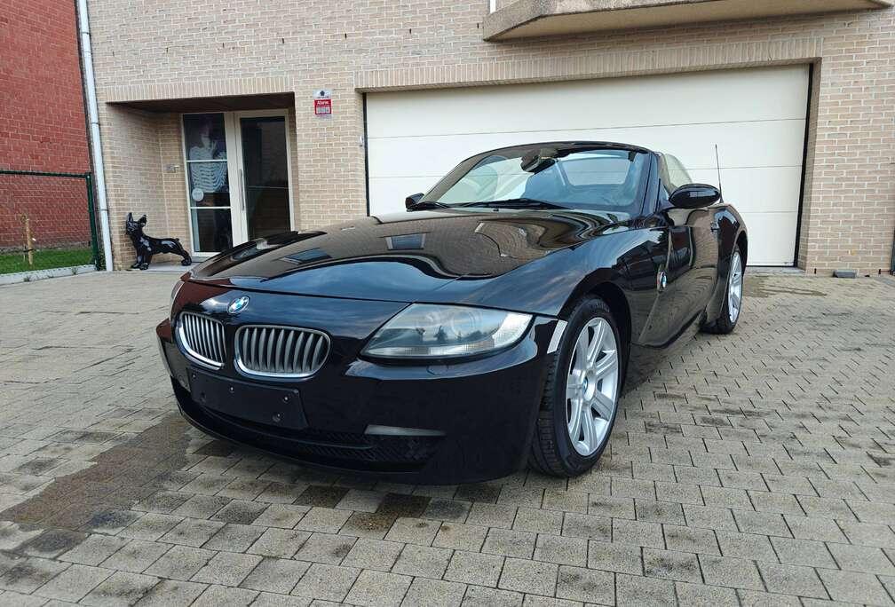 BMW Z4 2.0i 16v *facelift*Verw. Zetels / Xenon / PDC*