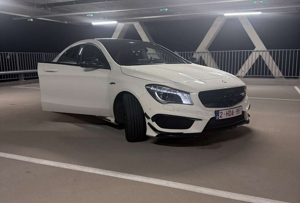 Mercedes-Benz Shooting Brake 7G-DCT AMG Line