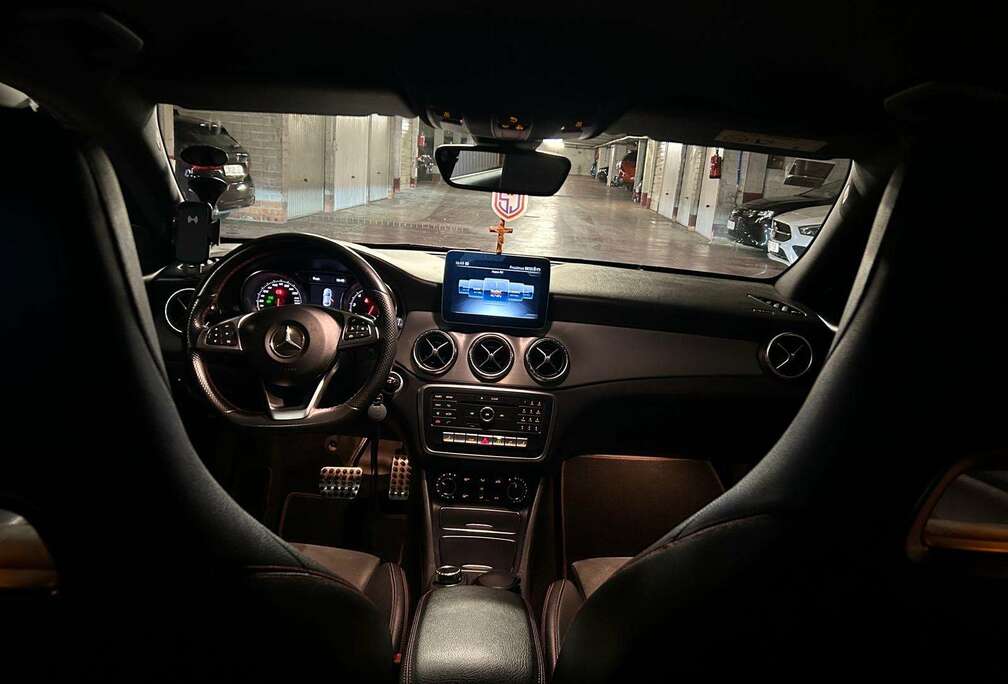 Mercedes-Benz CLA 180 Business Solution AMG (EU6d-TEMP
