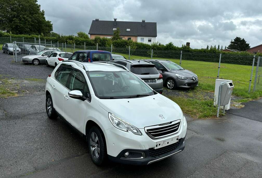 Peugeot 1.2i*GPS*Airco*Carnet*Semi Cuir*Garantie 12Mois*