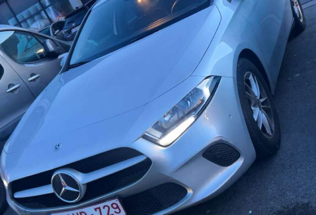 Mercedes-Benz A180d 89000 Km